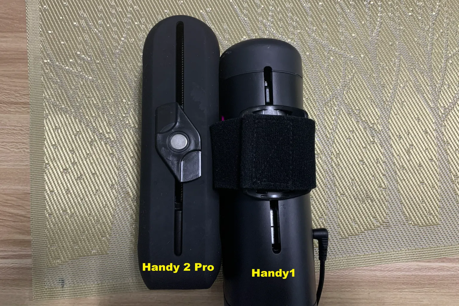 Vergleich der Führungsschienen und Grip-Ringe von The Handy 1 und The Handy 2 Pro