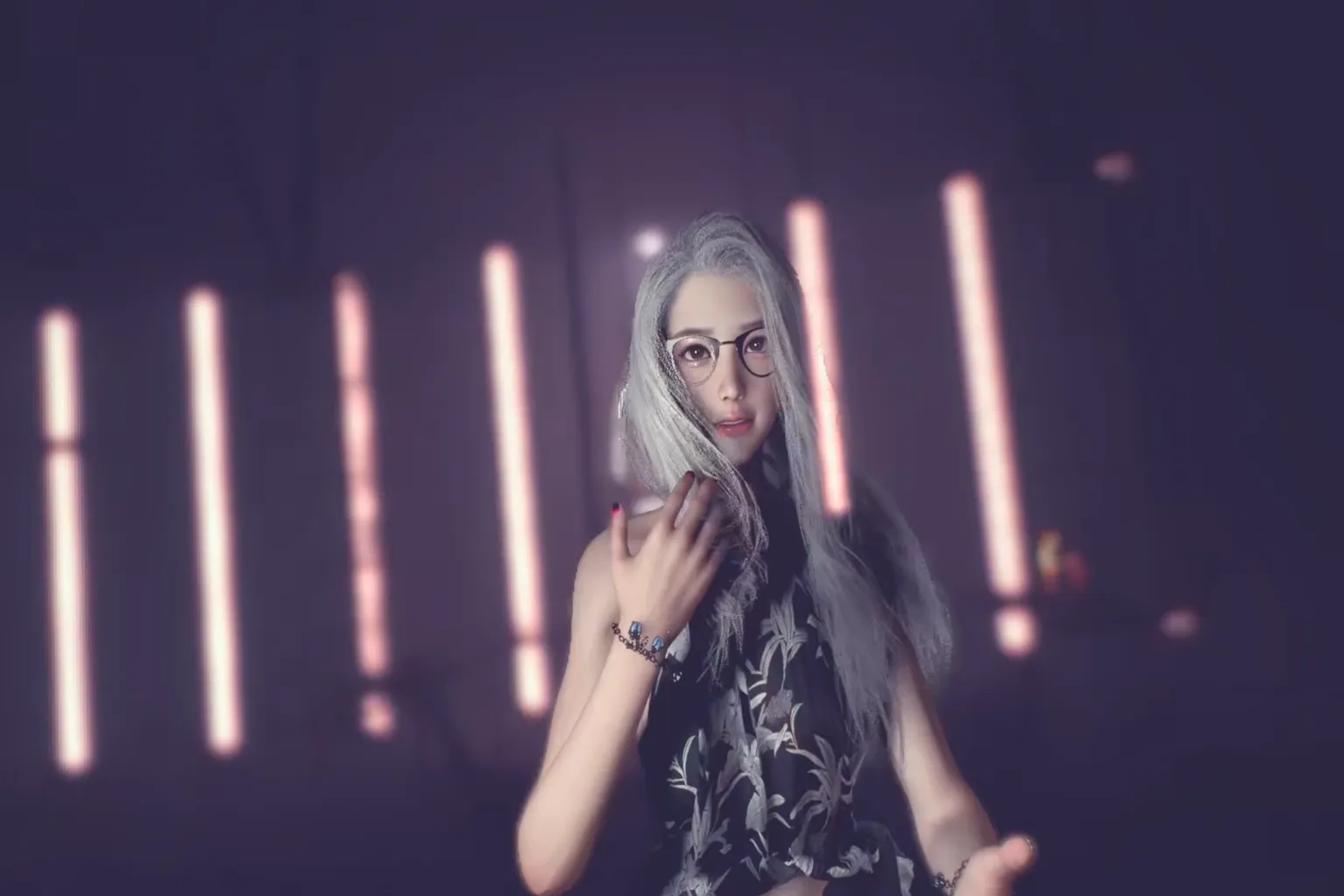 Module character with silver long hair and glasses posing in a lighting showcase scene, with a blurred background that highlights the main character.